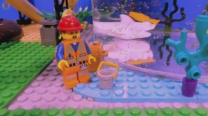 LEGO «Наводнение» — деревянные бревна попадают в водопад — фильм-катастрофа