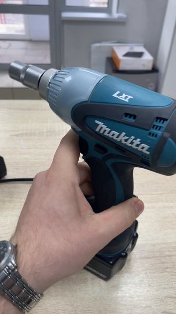 Обзор на Гайковерт Makita