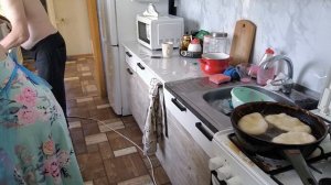 ПИРОЖКИ с КАРТОШКОЙ, БЕЛЯШИ 🥐🥜🥯. Петя пробует 🌮