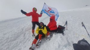 Группа Клуба 7 Вершин «Trinity» поднялась на Скалы Пастухова в очередном акклиматизационном выходе