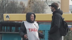 Промоутер раздал 100 000 рублей  вместо листовок
