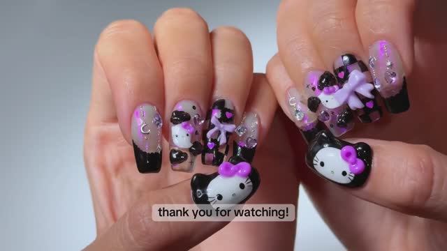 маникюр на Хэллоуин в стиле Hello Kitty 🖤 наращивание ногтей гелем-наполнителем, нейл-арт