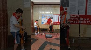 Смуглянка в День пионерии на Курской 🔥 Правояр и Серёга²