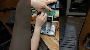 Замена накладок на кнопки кофемашины Saeco Incanto HD8917