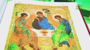 У книжной полки. Библия для детей. Сюжеты Ветхого и Нового Заветов