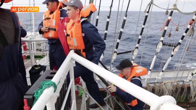 КАМЧАТСКИЕ КУРСАНТЫ ВЕРНУЛИСЬ ВО ВЛАДИВОСТОК ИЗ УЧЕБНОГО РЕЙСА НА ПАРУСНИКЕ «ПАЛЛАДА» • НОВОСТИ