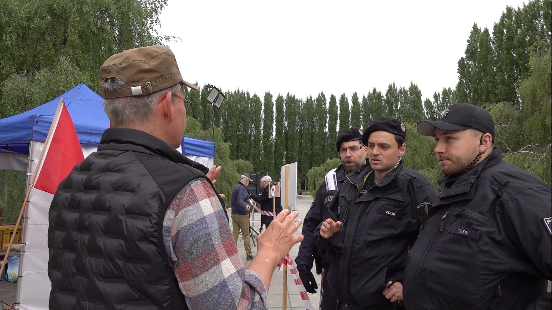Rüdiger Hoffmann Vs. BRD-POLIZEI-Söldner Berlin-Treptow Tag Des Sieges 9. Mai 2026