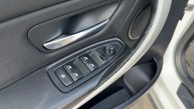 BMW 320i (2015)