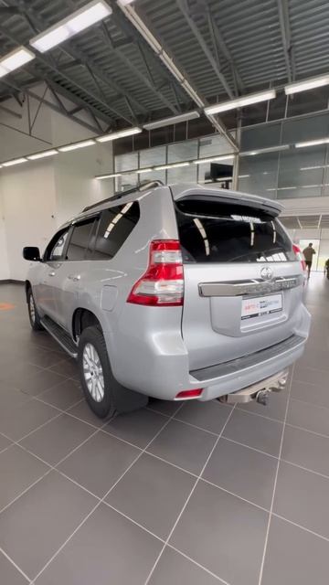 Продается TOYOTA Land Cruiser 2016 /Авто с пробегом