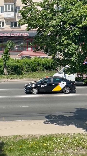 Лада Аура на своем месте