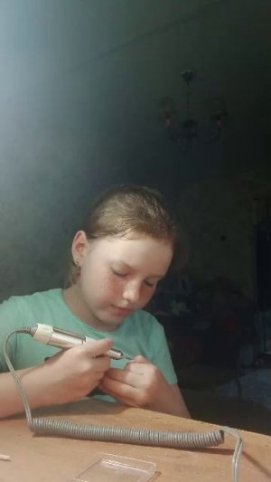 делаю ногти