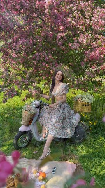 В саду