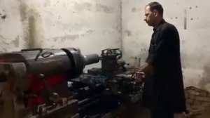 Пакистанское производство. На это можно смотреть вечно