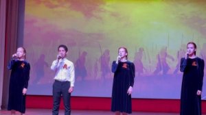 Бессмертный полк. Поёт вокальный ансамбль «ДО-МИ-ки». Руководитель Ямпольская Елена