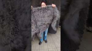 89507716355 Какое отличие распушенной косынки от только связанной?