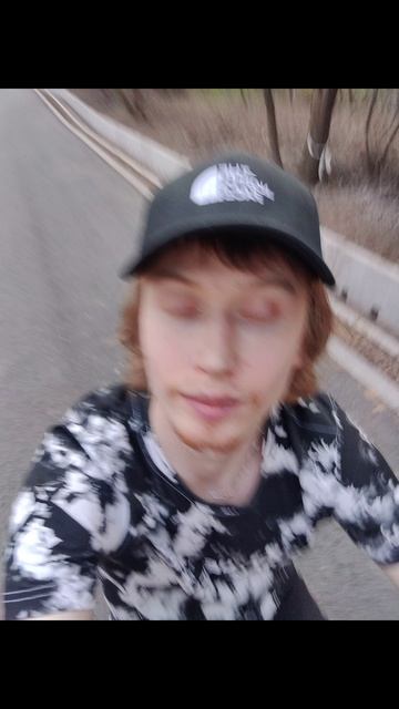 ⠀