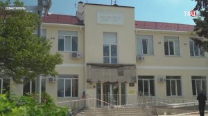 Балкон с детьми рухнул во время съемки фото в школе в Севастополе