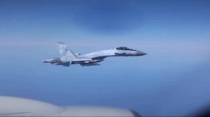 «Российские истребители перехватили британский самолёт-разведчик над Чёрным морем»
 — Минобороны Бри
