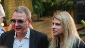 «С ума сошел?»: Башаров публично накинулся на свою возлюбленную в приступе ярости
