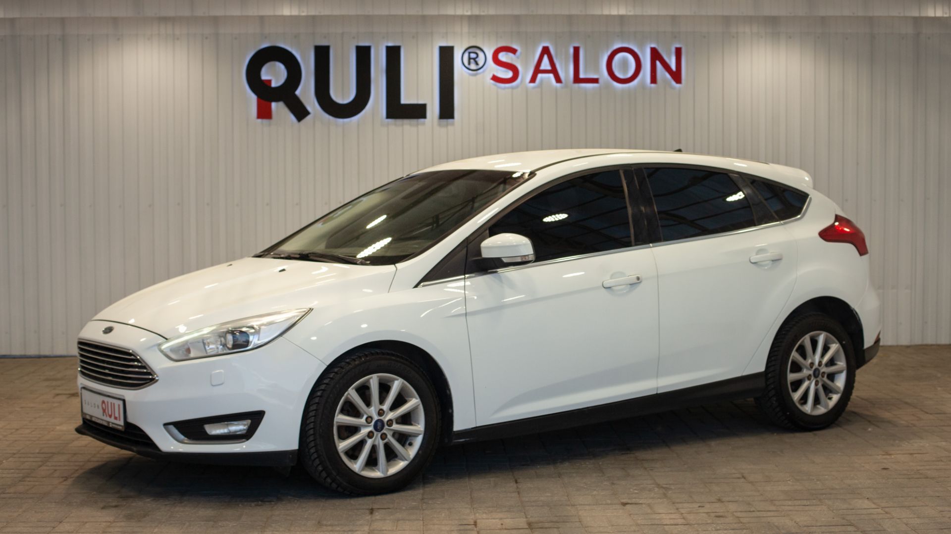 Ford Focus III Рестайлинг, 2016 смотреть онлайн