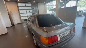 Audi/ 80/ IV (B3)/ Седан/ 1.8 MT (90 л.с.)/