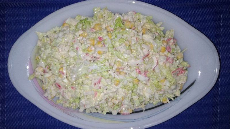 Мозаичный салат из крабовых палочек и пекинской капусты смотреть онлайн