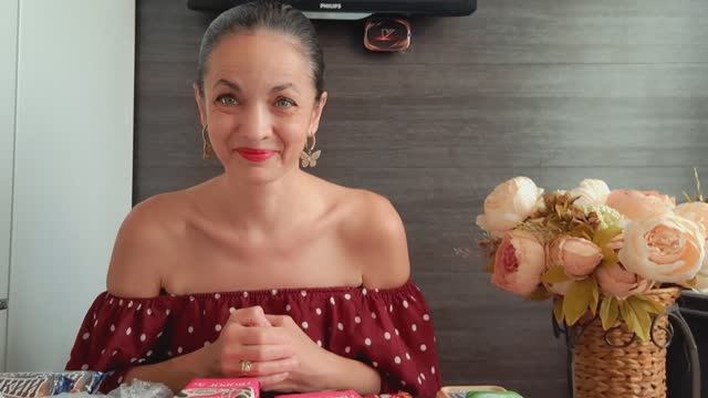 Распаковка! И опять мои брови домиком))) Да что ж такое)))😃😃😃