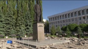 В Уфе приступили к обновлению памятника Феликсу Дзержинскому