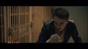 Се Мяо и Джо Таслим в экшн-фрагменте фильма «ЯРОСТНЫЙ».