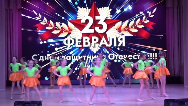 "Я такая" - ХК "Фантазия" на праздничном концерте ко Дню Защитника Отечества 2024 года смотреть онлайн