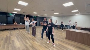 Фиджитал танцы# Наш врач принял участие в спартакиаде# Он в кепке😍