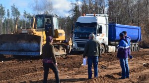 Жительница поселка Колтубановский обращается к Путину по поводу свалки-720p