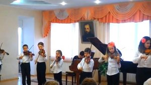Городской  фестиваль  Е.Дога  Сырба Ансамбль скрипачей   Виолино  ДМШ  № 13