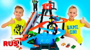 Влад и Никита играют с игрушечными машинками # Город Hot Wheels