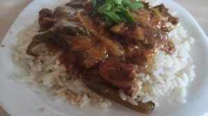 Аппетитное азу с говядиной и рисом