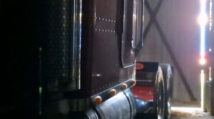 Подготовка к историческому перегон PETERBILT 359