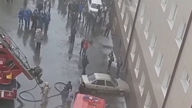 В лабиринтах Зимней Вишни ч.4 - Люди у закрытого выхода - почему их не спасли?