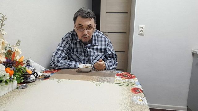 В портянках мужик им милее. Долой бабочки и салфетки. 21.05.2026