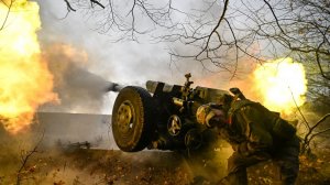 Артиллерия помогает пехоте продвигаться вперед на харьковском направлении
