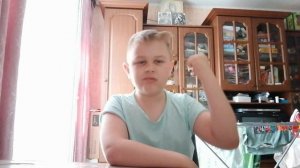 Zevezer,9 YEAR OLD!! Song:next day. Beatbox