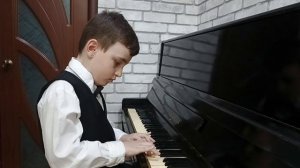 Т. Назарова «Вариации на тему «Пойду ль я, выйду ль я». Исполняет Фёдор Папакин.