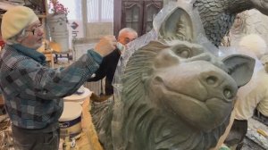 История рождения четырёхметровой волчицы из гипса