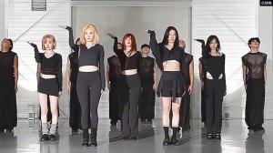 LE SSERAFIM - Celebration dance practice mirrored