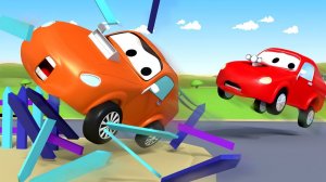 Проказник Тайлер врезался в ограду - Эвакуатор Том в Автомобильный Город  🚗 детский мультфильм