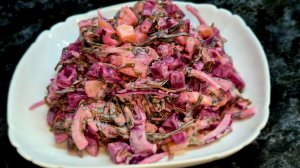 Салат со свеклой и морской капустой