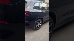 Новая BMW X5 30i xDrive 2025 года в наличии. Будете первым собственником.