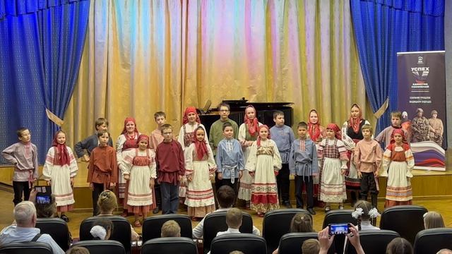 Детский фольклорный ансамбль «Горлица» (хор средних групп) смотреть онлайн