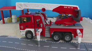 Игрушечные кран, экскаватор, пожарная машина, трактор, машина скорой помощи, Видео для детей