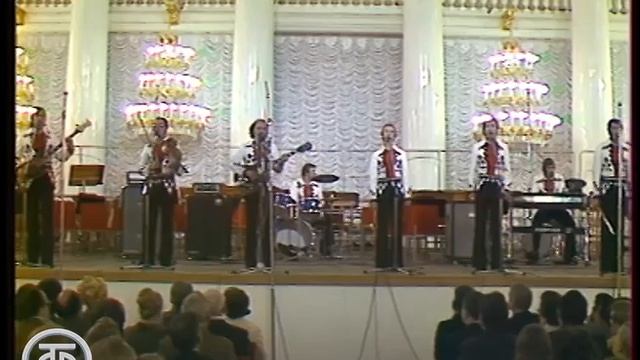 ВИА _Песняры_. Песня Александры Пахмутовой _Белоруссия_ (1975 г.) смотреть онлайн