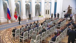 Владимир Путин принял участие в традиционной церемонии вручения государственных наград в Кремле